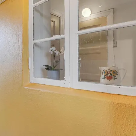 Stunning In With Kitchen Casa vacanze *