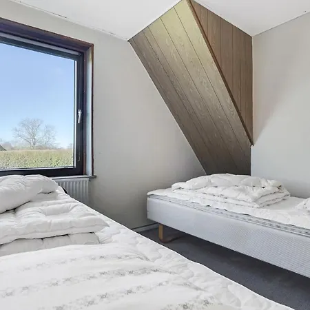 Stunning In With Kitchen Semesterbostad