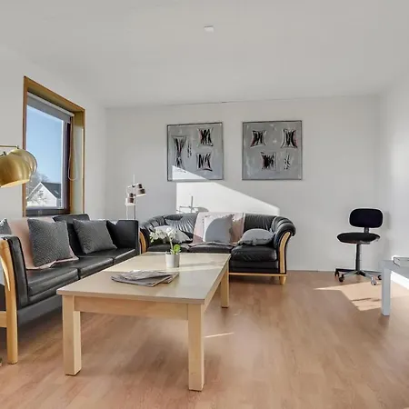 Stunning In With Kitchen *